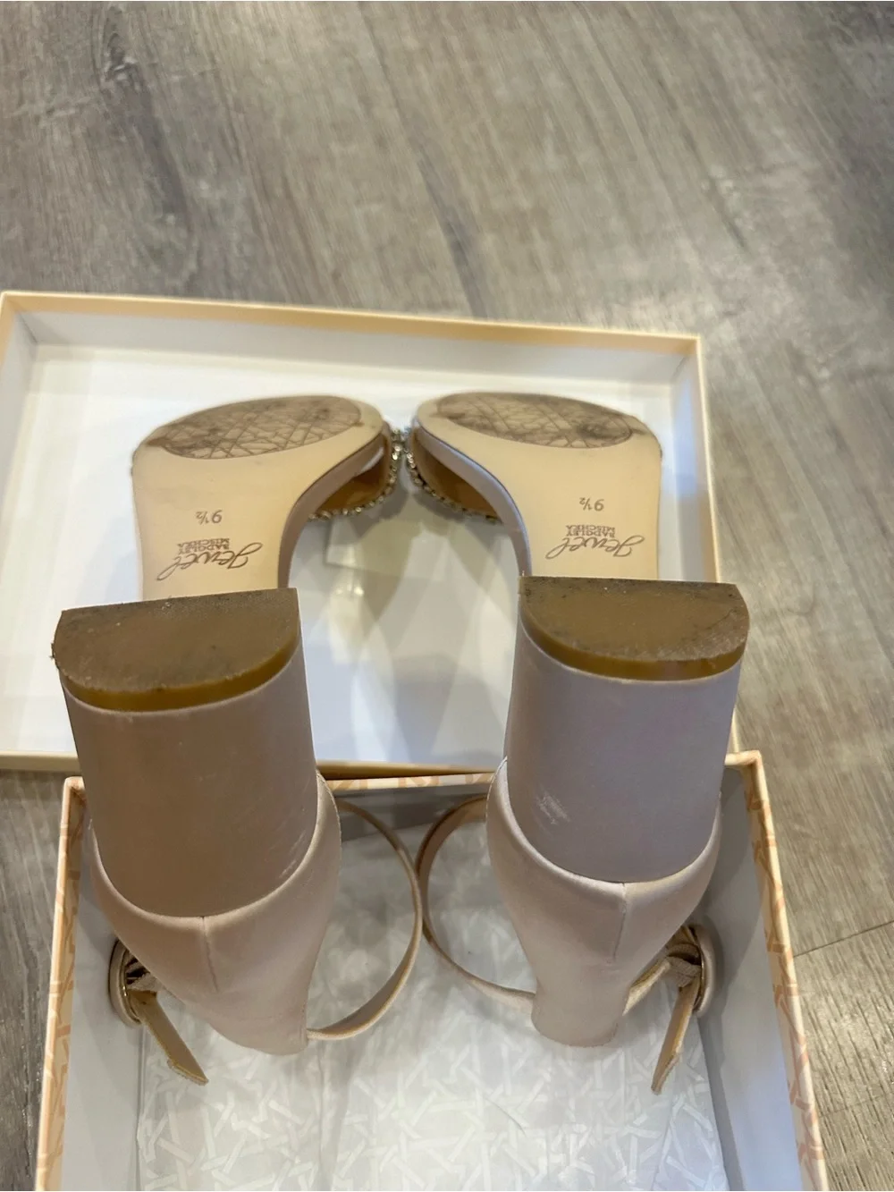 Badgley Mischka /James Rhinestone Satin Block Heel Champagne Blush Satin